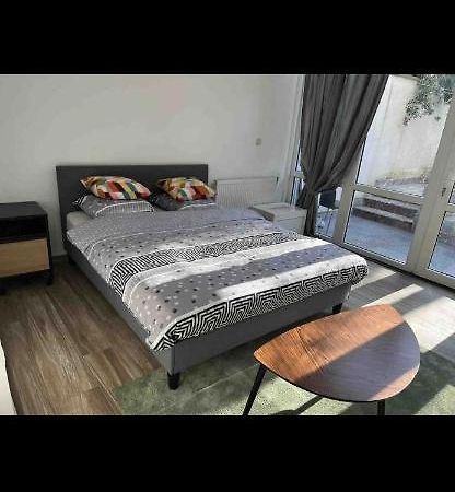 Sans Souci 1 Apartment Brussels Luaran gambar