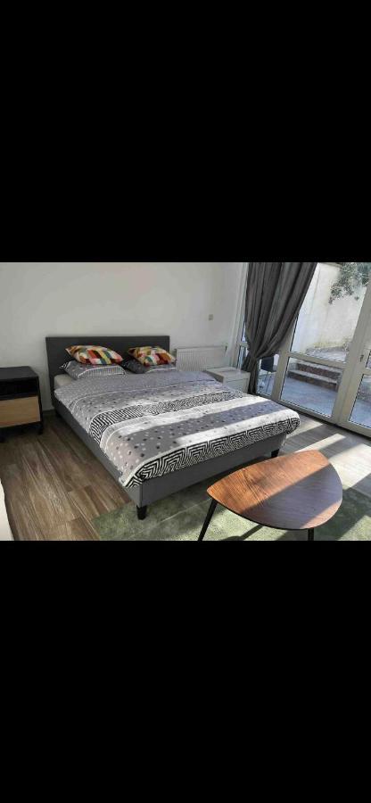 Sans Souci 1 Apartment Brussels Luaran gambar
